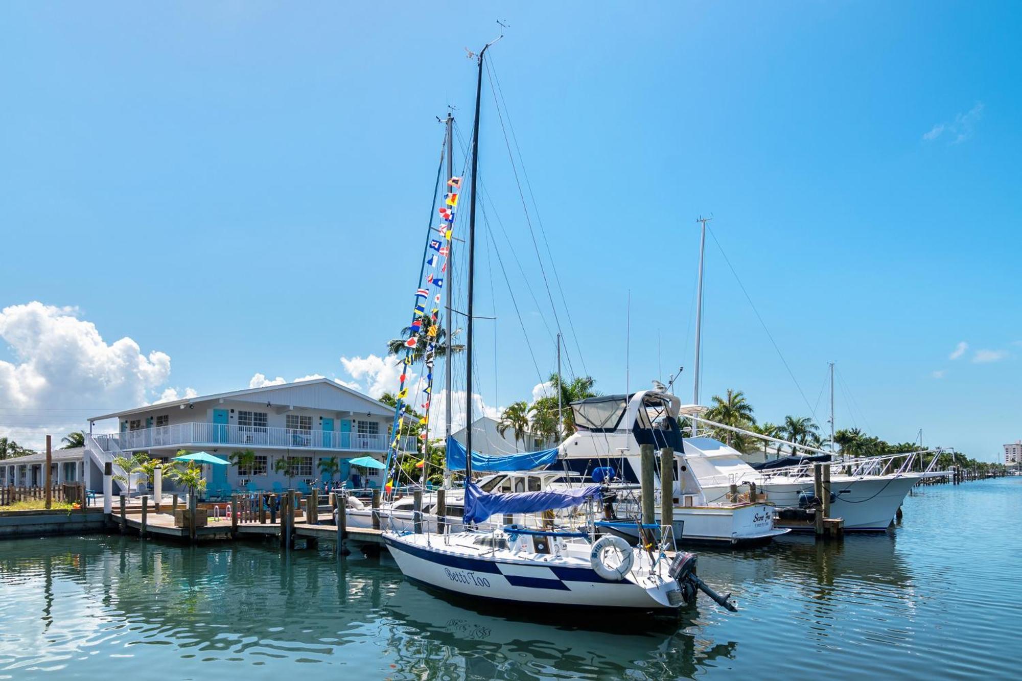 Latitude 26 Waterfront Boutique Resort - Fort Myers Beach Εξωτερικό φωτογραφία