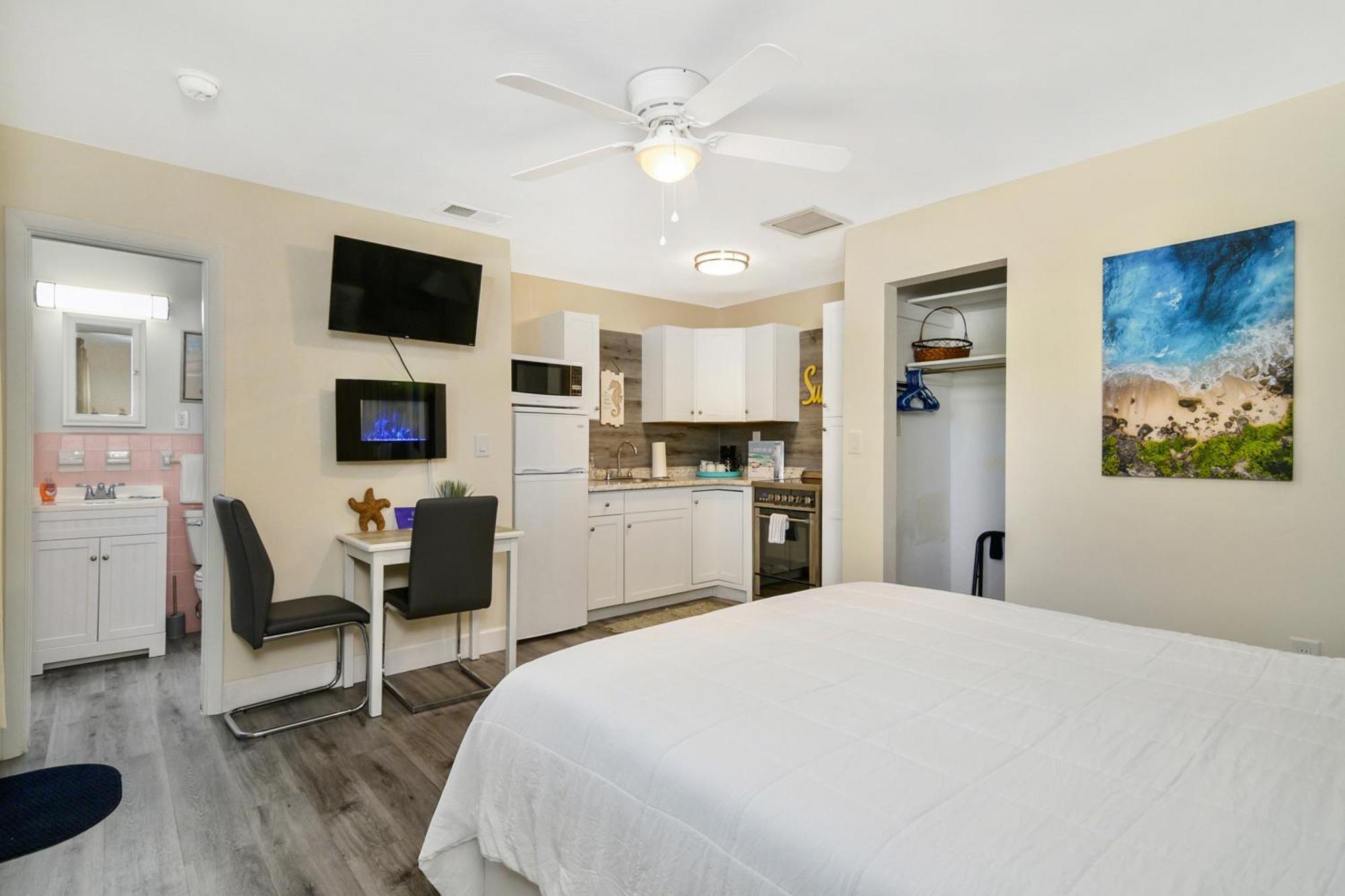 Latitude 26 Waterfront Boutique Resort - Fort Myers Beach Εξωτερικό φωτογραφία
